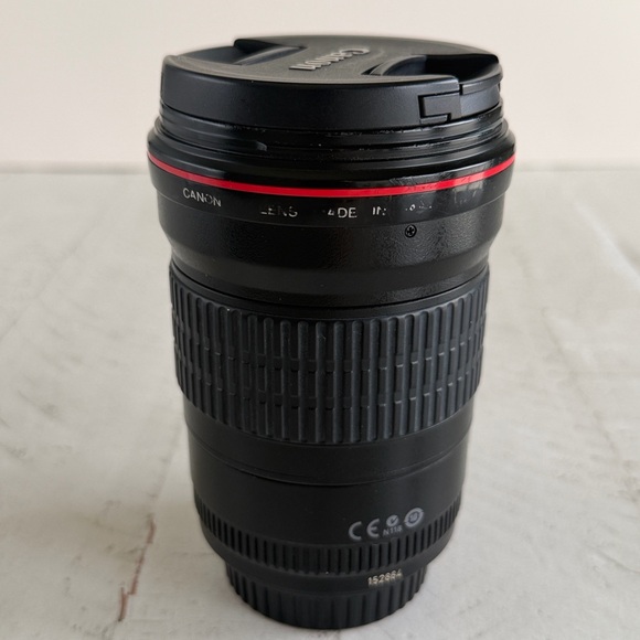 Canon Zoom Lens EF 135mm f/2.0 lens - Picture 5 of 15
